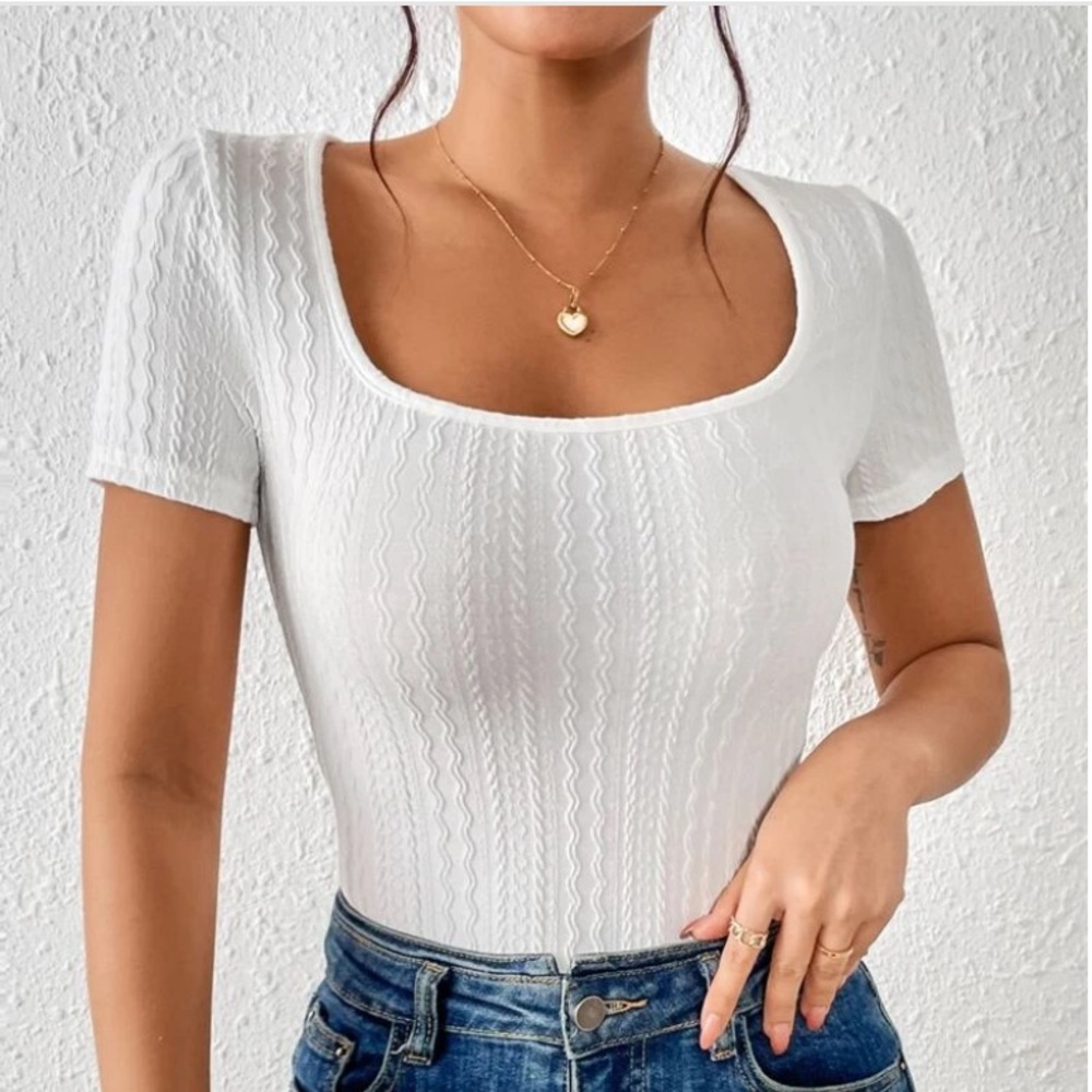 Solid square neck bodysuit